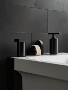 16 Best Small Black and White Bathroom Ideas - Homezillo