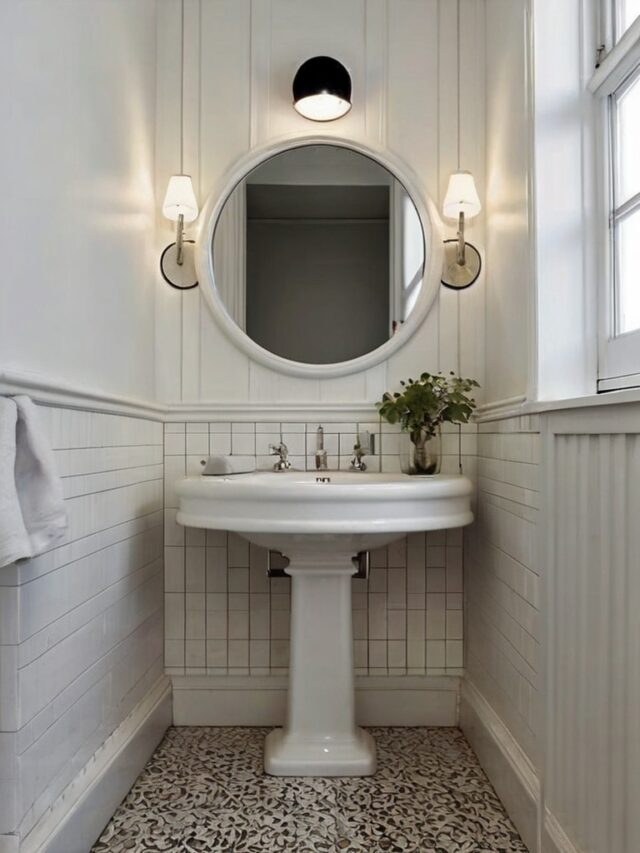 15+ Small White Bathroom Ideas to Maximize Space(Easy Tips) - Homezillo