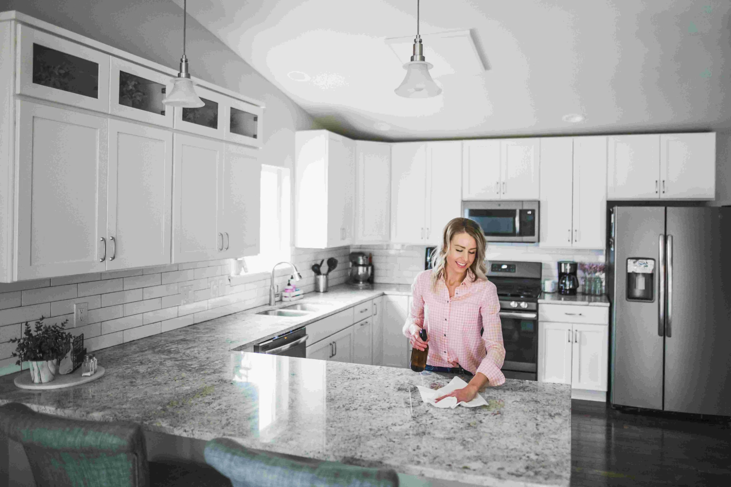 You are currently viewing How to Clean Kitchen Cabinets Without Ruining the Finish