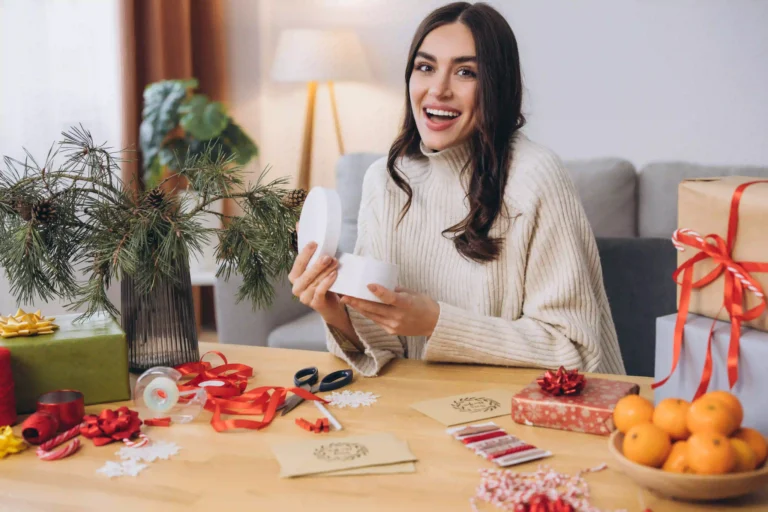 Christmas Gift Ideas for female Coworkers